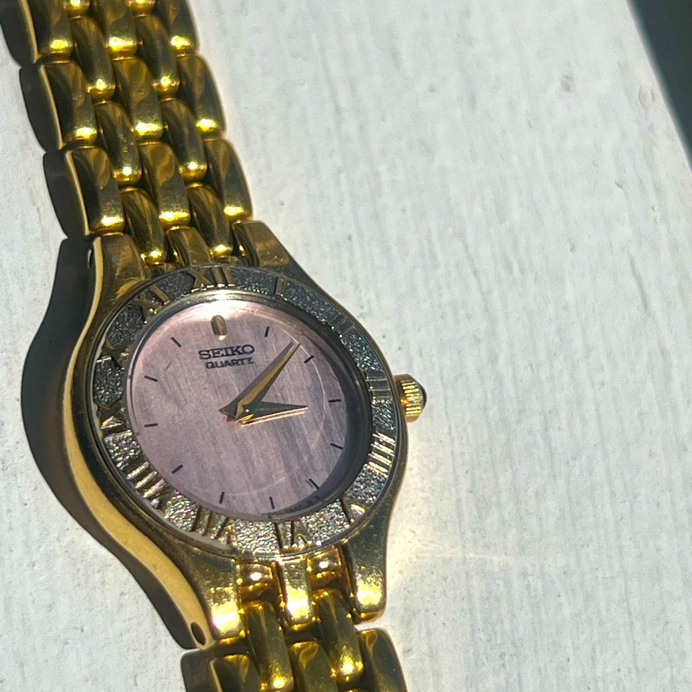 Seiko Gold Tone Steel Pink Mother of Pearl Dial Quartz Ladies Watch